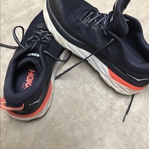 Hoka Women’s Bondi 7 size 9.5